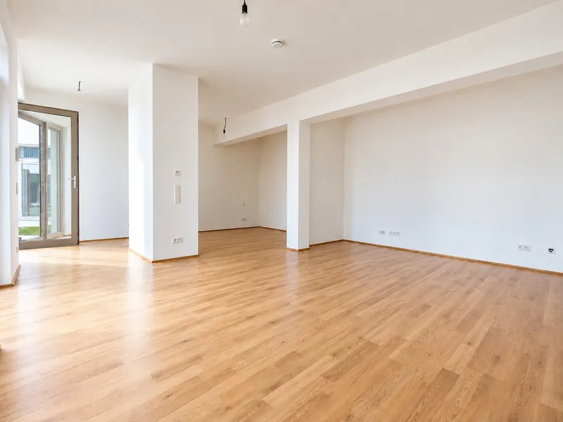 Erstbezug in Prenzlauer Berg: Neuer Einbauküche, Fußbodenheizung, und Separater Schlafbereich — photo 1